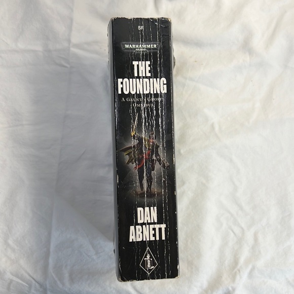 Dan Abnett The founding book. - Picture 3 of 7